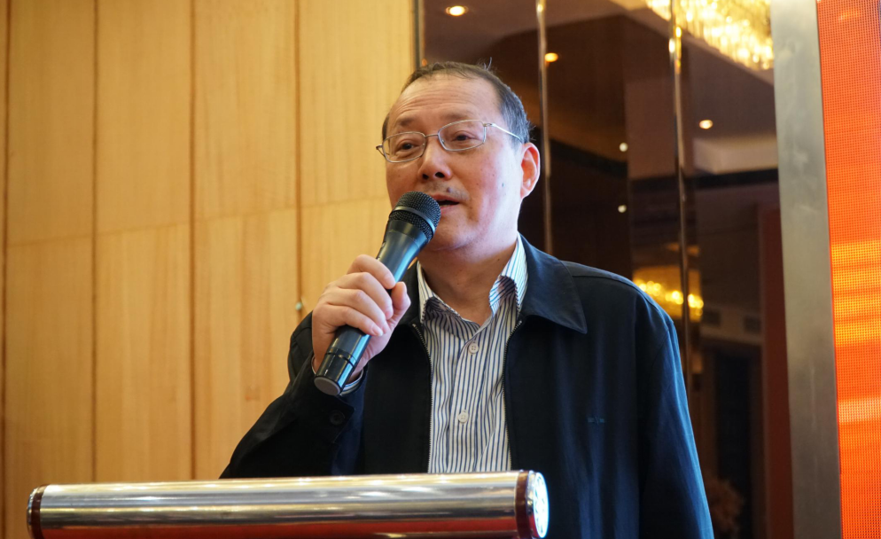 鄭偉，無錫市保潔行業(yè)協(xié)會